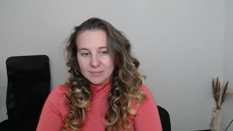 Snapshot of darklure_ chatting on October 13, 2025, 5:13 pm Anna online show from October 13, 2025, 5:13 pm