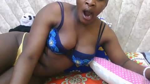 SHANICE online show from December 4, 2025, 9:56 pm