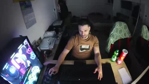 darkschneider_ online show from February 16, 2025, 1:25 am