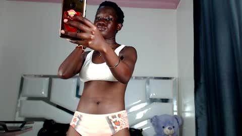 darkskin_quin online show from April 2, 2026, 7:39 am