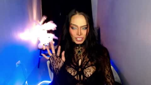 Snapshot of darksoul_mistress chatting on June 19, 2026, 2:05 am HAPPY BIRTHDAY MISTRESS MADRIANA online show from June 19, 2026, 2:05 am