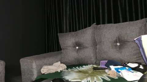 darktanqueen online show from April 8, 2026, 3:06 am