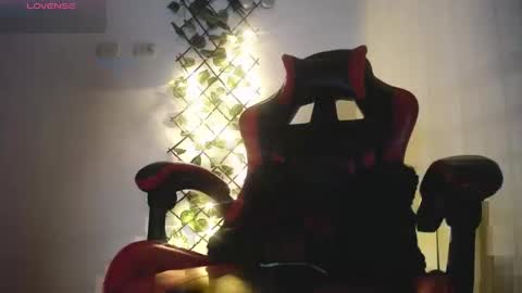 darkviper26 online show from April 5, 2026, 11:24 pm