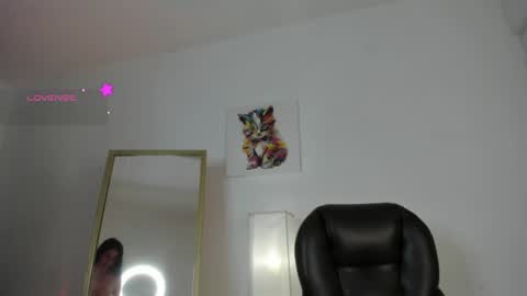 Snapshot of darling_spoiled chatting on June 25, 2026, 9:58 am darling online show from June 25, 2026, 9:58 am