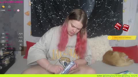 Snapshot of darling_tony18 chatting on December 9, 2024, 3:33 pm darling_tony18 online show from December 9, 2024, 3:33 pm