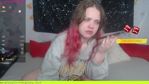 Snapshot of darling_tony18 chatting on December 15, 2024, 11:42 pm darling_tony18 online show from December 15, 2024, 11:42 pm