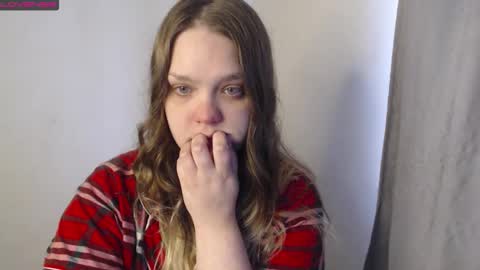 Snapshot of darling_tony18 chatting on September 18, 2025, 11:45 am darling_tony18 online show from September 18, 2025, 11:45 am