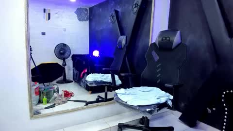 Darling online show from October 17, 2025, 1:14 pm