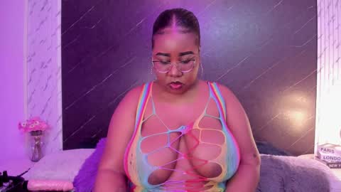  Darnell Queen online show from September 18, 2025, 3:52 am