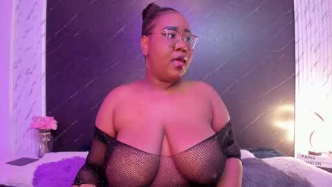  Darnell Queen online show from November 24, 2025, 3:50 am