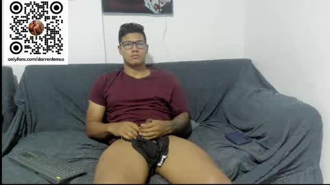 Snapshot of darren_lemus chatting on October 21, 2025, 10:16 am Darren lemus online show from October 21, 2025, 10:16 am
