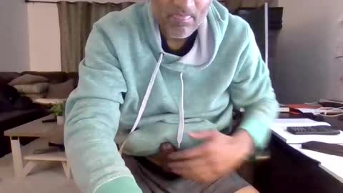 darryl43321 online show from October 27, 2025, 4:33 pm