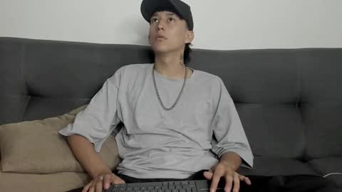 darsel_night online show from December 1, 2025, 8:25 pm