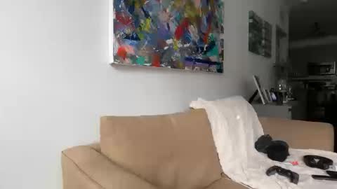 dartanha007 online show from October 10, 2025, 3:33 pm