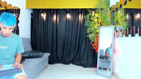 darwin_ggh online show from December 18, 2025, 9:48 am