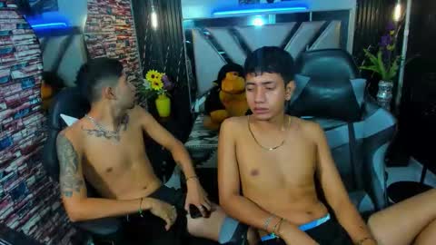 darwinandbrayan online show from December 5, 2025, 6:26 pm