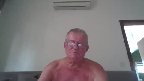 darwincock online show from May 30, 2026, 4:31 am