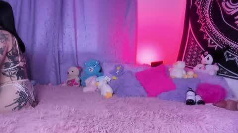 Snapshot of daryimiau chatting on December 12, 2024, 1:06 pm daryimiau online show from December 12, 2024, 1:06 pm