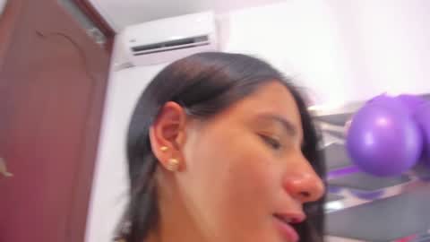 Snapshot of dashafoxxx chatting on December 29, 2024, 6:35 am Dasha Foxxx online show from December 29, 2024, 6:35 am