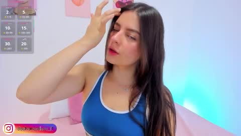 Dasha  online show from November 17, 2025, 12:22 pm