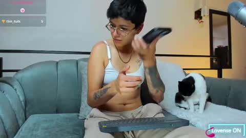 Dass Roman online show from September 24, 2025, 8:23 pm