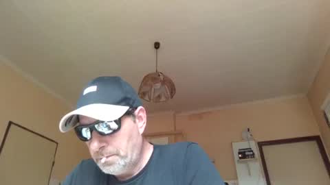 dauer1982 online show from June 9, 2026, 2:50 pm