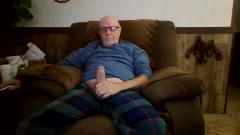 dave571960 online show from October 26, 2025, 10:54 am