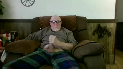 Snapshot of dave571960 chatting on May 31, 2026, 10:55 am dave571960 online show from May 31, 2026, 10:55 am