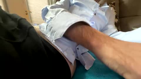 dave76b online show from February 5, 2025, 1:54 pm