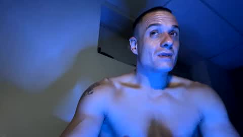 Snapshot of dave875126 chatting on February 20, 2026, 6:37 am dave875126 online show from February 20, 2026, 6:37 am