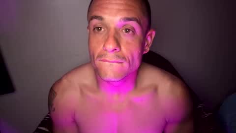 dave875126 online show from April 13, 2026, 4:07 am