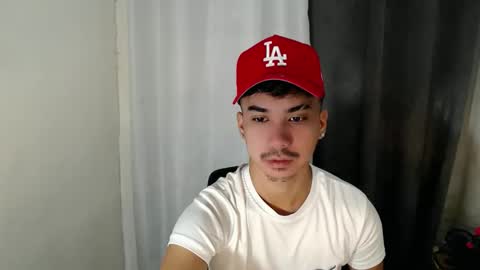 Snapshot of dave_cummers chatting on February 6, 2026, 12:37 am DAVE online show from February 6, 2026, 12:37 am