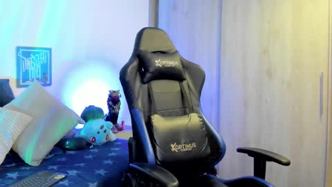 DAVE MAX online show from March 3, 2026, 3:18 pm