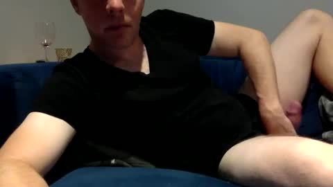 daveb709709709 online show from October 1, 2025, 2:28 am