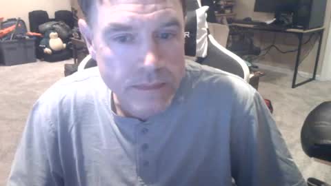 Snapshot of daved14u chatting on July 19, 2026, 6:39 am daved14u online show from July 19, 2026, 6:39 am