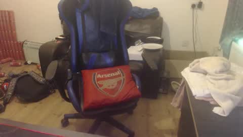 dave online show from November 1, 2025, 2:02 am