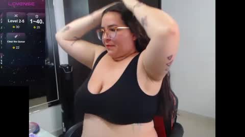 daviana online show from October 12, 2025, 1:21 pm