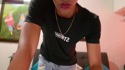 david_hot44 online show from October 18, 2025, 9:15 pm