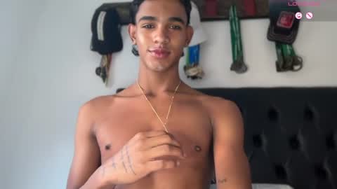 Snapshot of david_hot44 chatting on July 17, 2026, 12:45 pm david_hot44 online show from July 17, 2026, 12:45 pm