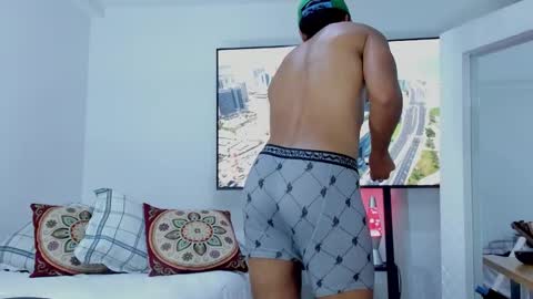 Hey im David that loves to explore and speak their fantasies. Very open talktative and nice. Feel free to chat with me online show from February 6, 2026, 1:32 am