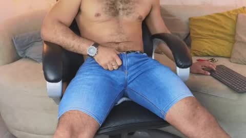 JF oliveira online show from March 8, 2025, 12:52 pm