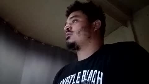 Snapshot of davidjose1995 chatting on December 30, 2024, 2:20 am Juice cock online show from December 30, 2024, 2:20 am