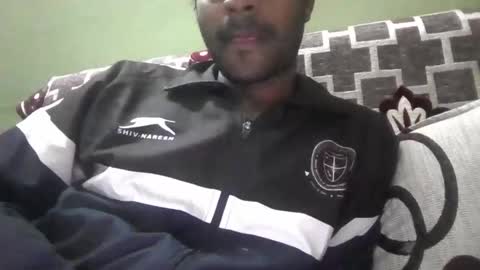 Snapshot of davidvishu975 chatting on November 21, 2025, 1:21 pm Dude97 online show from November 21, 2025, 1:21 pm