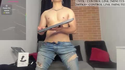 davidx_x21 online show from November 19, 2025, 8:03 am