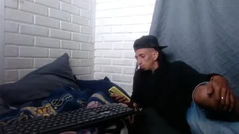 DAVILS online show from April 17, 2026, 6:38 am