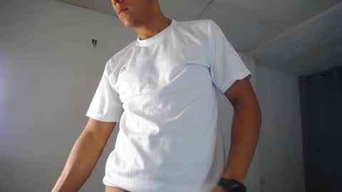 Snapshot of davisito7 chatting on December 13, 2024, 11:13 am David Angel online show from December 13, 2024, 11:13 am