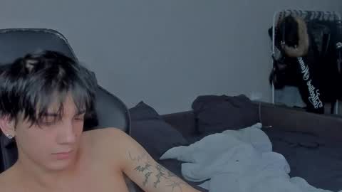 Snapshot of davisross chatting on January 11, 2025, 4:03 pm davis online show from January 11, 2025, 4:03 pm