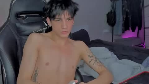 Snapshot of davisross chatting on January 24, 2025, 10:53 am davis online show from January 24, 2025, 10:53 am