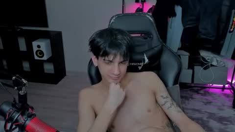 Snapshot of davisross chatting on March 4, 2025, 6:15 am davis online show from March 4, 2025, 6:15 am