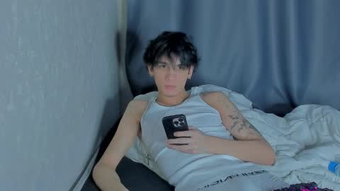 Snapshot of davisross chatting on November 13, 2025, 10:52 pm davis online show from November 13, 2025, 10:52 pm